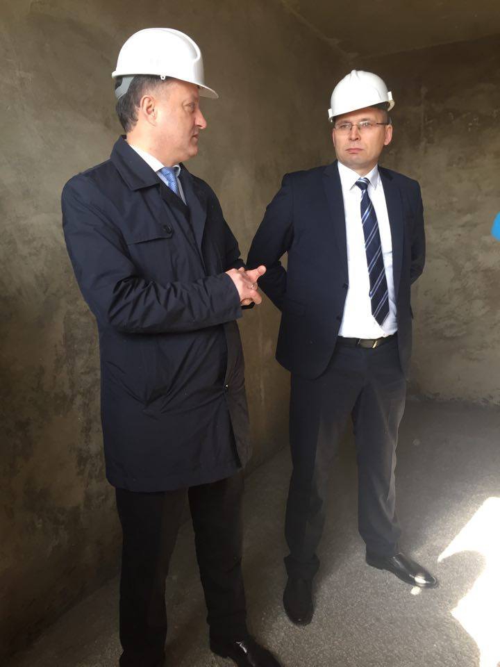 Vasile Bîtca: Locuințele sociale din Nisporeni vor fi gata în septembrie (FOTO)