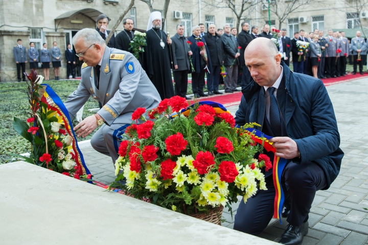 Pavel Filip: "Doar cel care știe să respecte și să păstreze memoria își poate construi un viitor" (FOTO)