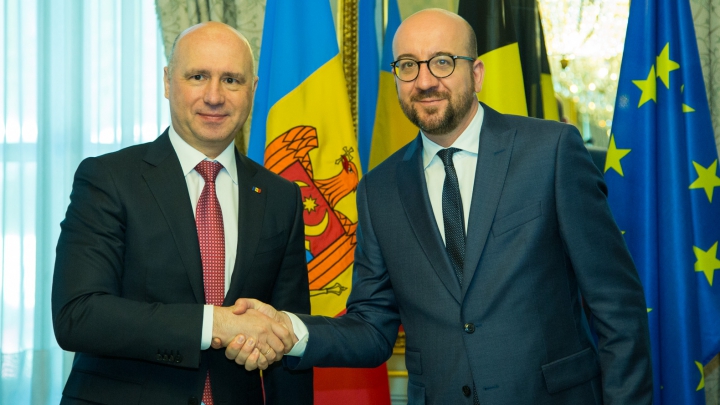 Filip şi Michel pledează pentru consolidarea relaţiilor moldo-belgiene. Oficialii au semnat un Protocol