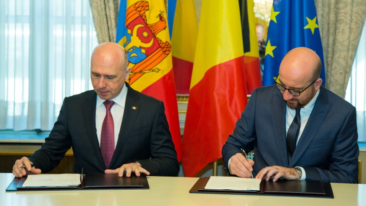 Filip şi Michel pledează pentru consolidarea relaţiilor moldo-belgiene. Oficialii au semnat un Protocol