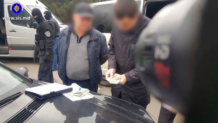 Un fost angajat al MAI riscă ani grei de închisoare după ce a încercat să corupă o persoană publică (FOTO/VIDEO)