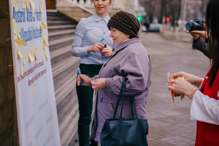 Ministerul Afacerilor Interne a vestit sosirea primăverii şi a primit mesaje de felicitare de la cetăţeni (FOTO)