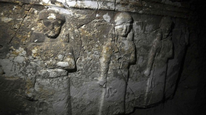 Palat vechi de 2.600 de ani, descoperit sub mormântul profetului Iona devastat de ISIS