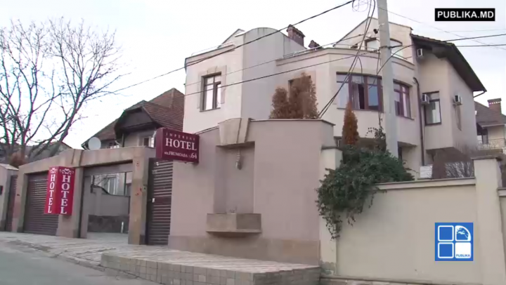 ALARMANT! Ţeapă la o saună din Capitală. Ce păţesc oamenii care vin să se relaxeze (VIDEO INTEGRAL)