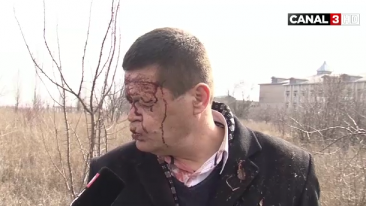 Clipe de groază pentru o femeie din Capitală. S-a trezit cu un hoț în casă. Ce a urmat (VIDEO)