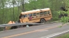 ACCIDENT CUMPLIT, provocat de... un cerb! Un autobuz cu elevi a ajuns într-o râpă