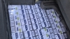 Mii de pachete cu țigări de contrabandă confiscate de polițiștii de investigații (VIDEO)