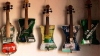 Mai nou, peste 400 de instrumente muzicale meşterite din deşeuri reciclate (VIDEO)