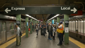 Un pistol cu electroșocuri a provocat panică și haos într-o stație de metrou din New York