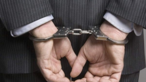 Trei persoane au fost reţinute în dosarul deposedării ilegale a Primăriei de 20 de terenuri