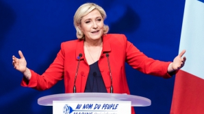 Marine Le Pen s-a retras temporar de la preşedinţia partidului său, Frontul Naţional