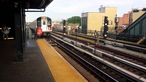 Mai mulţi răniţi, după deraierea unui tren de pasageri în New York