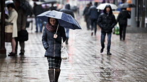 METEO 7 aprilie: Se anunţă vreme rece şi ploioasă. În nordul ţării vor cădea precipitaţii puternice