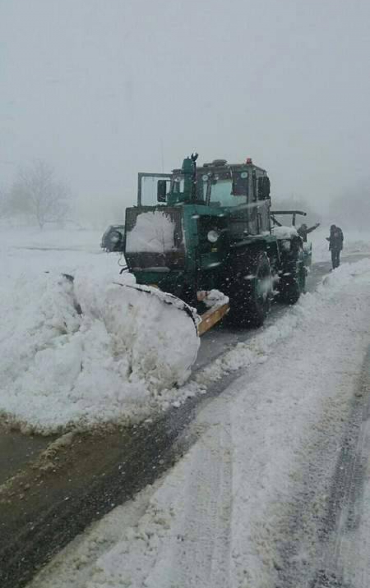 Care este situația drumurilor naționale și în gările auto la ora actuală (FOTO)