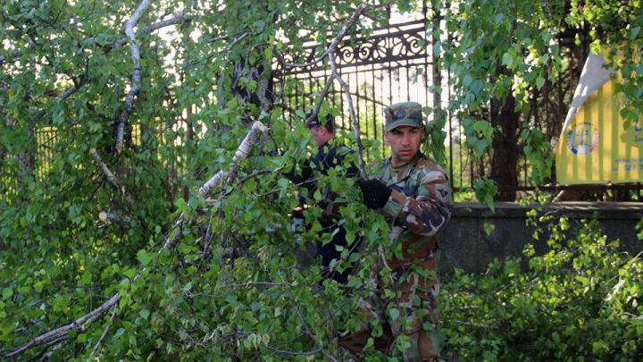 A patra zi de MOBILIZARE GENERALĂ! Cum au decurs lucrările de salubrizare a Capitalei (FOTO/VIDEO)