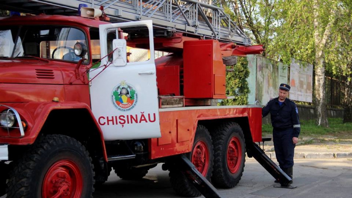 A patra zi de MOBILIZARE GENERALĂ! Cum au decurs lucrările de salubrizare a Capitalei (FOTO/VIDEO)