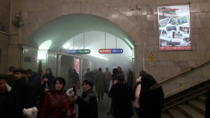 EXPLOZII DEVASTATOARE în metroul din Sankt Petersburg. Zece morţi şi mai mulţi răniţi (FOTO/VIDEO)