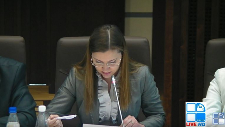 Dezbateri pe marginea votului uninominal. Rodica Sercieru explică diferenţa dintre ridicarea şi revocarea mandatului