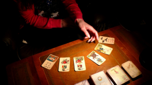 Rusia: Astrologii, clarvăzătorii și vracii ar putea ajunge în spatele gratiilor