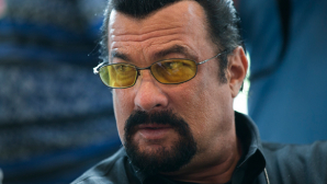 Actorul american Steven Seagal nu va putea călători în următorii cinci ani în Ucraina