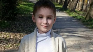 SĂ-I ÎNTINDEM O MÂNĂ DE AJUTOR! Alexandru Rusu de numai 7 anişori suferă de o BOALĂ CUMPLITĂ 