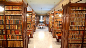 STUDIU: Numărul vizitatorilor în bibliotecile din ţară scade de la an la an