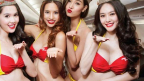 Stewardesele în bikini au transformat-o în prima miliardară din Vietnam (FOTO)