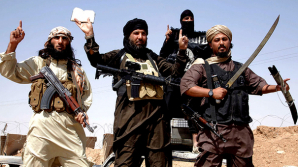 Atacuri teroriste multiple, comise de membri Stat Islamic la o bază militară din Irak