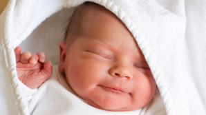 A născut fără ca nimeni să știe că a fost însărcinată. Apoi a împachetat copilul în plastic. Unde l-a ascuns