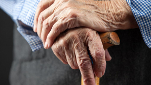 Dorința ULUITOARE a unei femei care mai avea doar 3 luni de trăit: "Vreau să fiu înmormântată cu o furculiță"