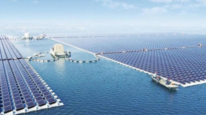 Cum arată centrala electrică solară care plutește pe lac (FOTO)