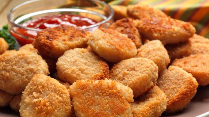 IMPRESIONANT! Cum a reușit un tânăr să primească GRATUIT timp de un an chicken nuggets (FOTO)