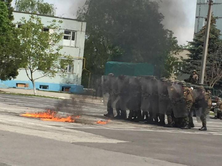 Aniversare pentru ofiţerii de la Batalionul 22 de menţinere a păcii (FOTOREPORT)