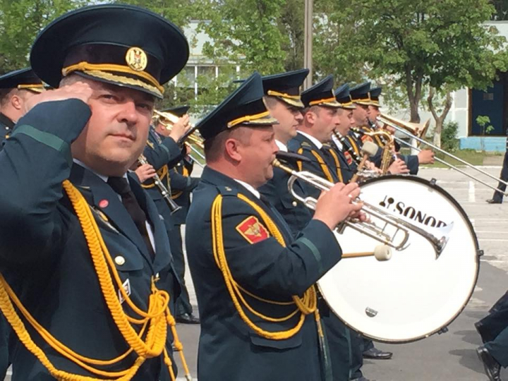 Aniversare pentru ofiţerii de la Batalionul 22 de menţinere a păcii (FOTOREPORT)