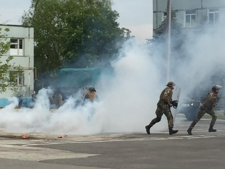 Aniversare pentru ofiţerii de la Batalionul 22 de menţinere a păcii (FOTOREPORT)