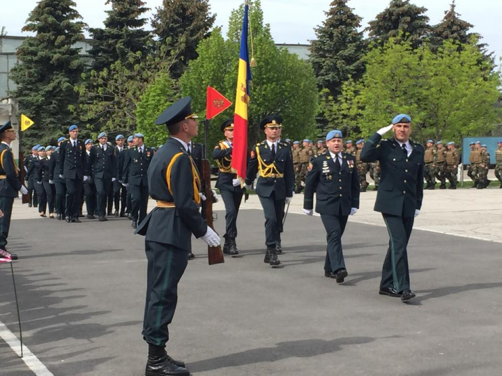 Aniversare pentru ofiţerii de la Batalionul 22 de menţinere a păcii (FOTOREPORT)