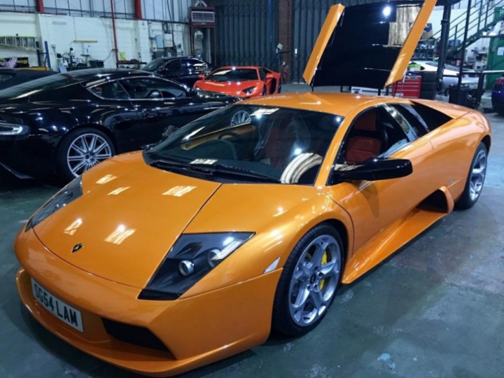 Cum arată cel mai folosit Lamborghini din lume. A fost rulat 418.000 km (FOTO)