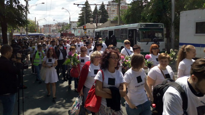 "Fără Frică!"  FOTOREPORT de la parada minorităților sexuale din Moldova (VIDEO)