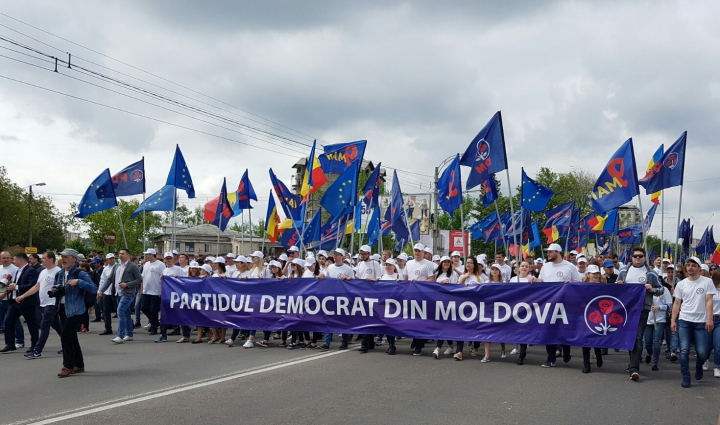 EVENIMENTE DE AMPLOARE, organizate de PDM de 9 mai: Concert cu 50.000 de spectatori şi marş cu 25.000 de participanţi