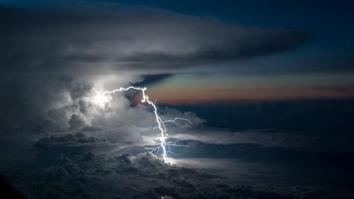 Lumea văzută prin ochii unui pilot! FOTOGRAFII SENZAŢIONALE care fac ÎNCONJURUL LUMII