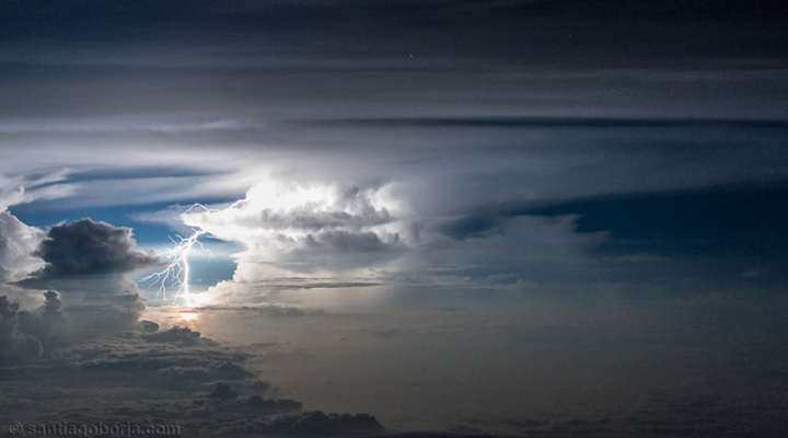 Lumea văzută prin ochii unui pilot! FOTOGRAFII SENZAŢIONALE care fac ÎNCONJURUL LUMII