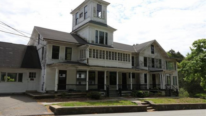 Un oraş din SUA, comparat cu Twin Peaks. Nimeni nu vrea să trăiască în el din cauza FANTOMELOR (Galerie Foto)