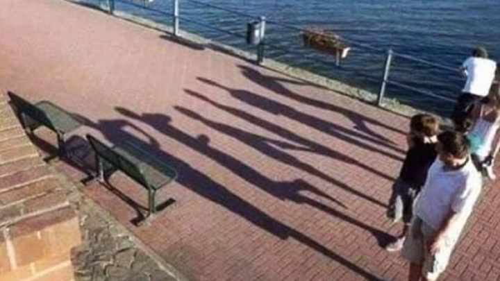 O imagine banală de familie! Mesajul ascuns din spatele acestei poze. Ce apare de fapt în soare