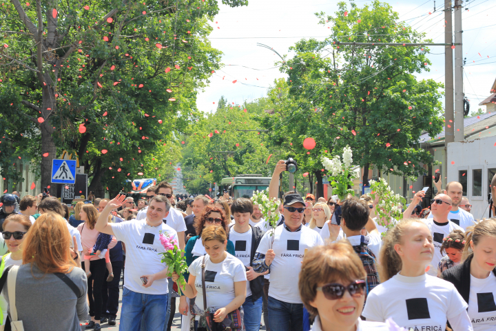 "Fără Frică!"  FOTOREPORT de la parada minorităților sexuale din Moldova (VIDEO)