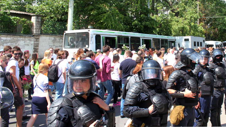 "Fără Frică!"  FOTOREPORT de la parada minorităților sexuale din Moldova (VIDEO)