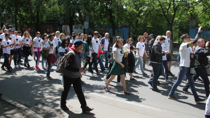 "Fără Frică!"  FOTOREPORT de la parada minorităților sexuale din Moldova (VIDEO)