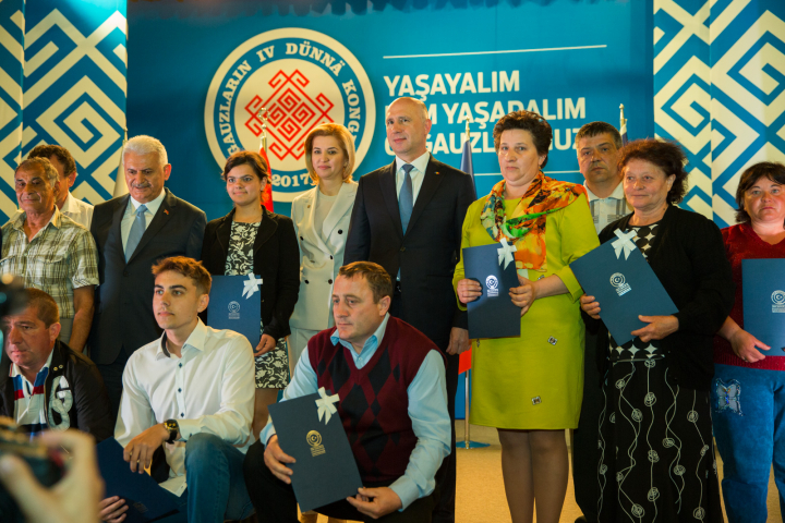 Premierii Pavel Filip şi Binali Yildirim au participat la Congresul mondial al găgăuzilor (FOTO)