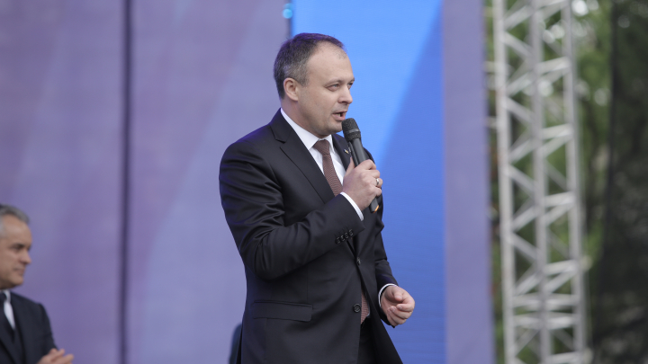 CONCERT GRANDIOS în PMAN de Ziua Victoriei şi Ziua Europei. 50.000 de oameni, prezenţi la eveniment (FOTO/LIVE VIDEO)