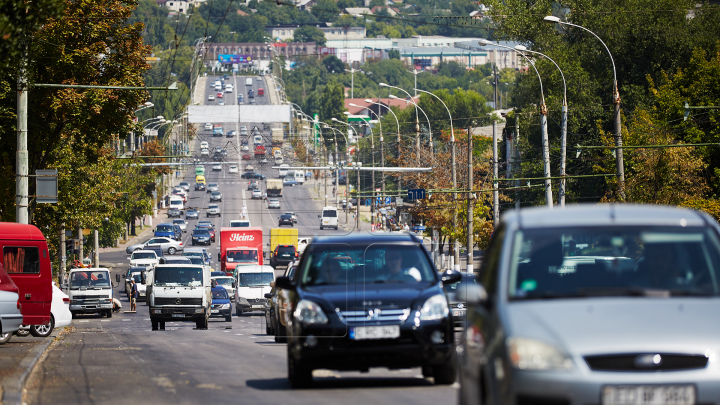 InfoTrafic: Flux majorat de transport în Capitală. Pe ce străzi se circulă cu dificultate