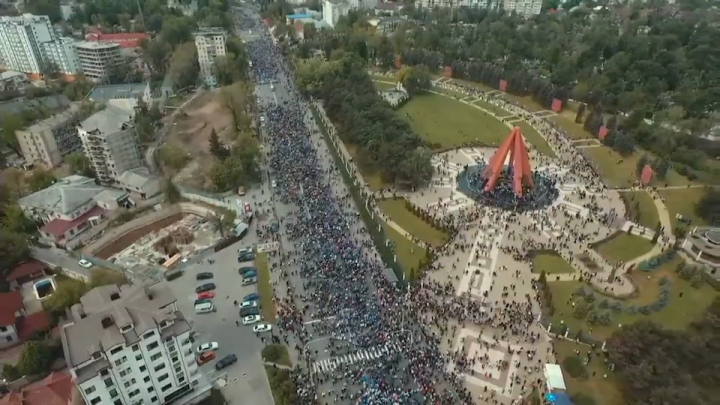 IMAGINI FILMATE CU DRONA! 25.000 de oameni la marşul organizat de PDM: E un prilej de a ne unifica